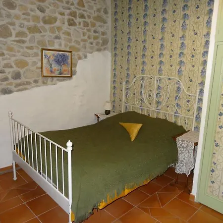 度假居 Grands Ardeche 萨拉瓦斯